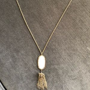 Kendra Scott necklace